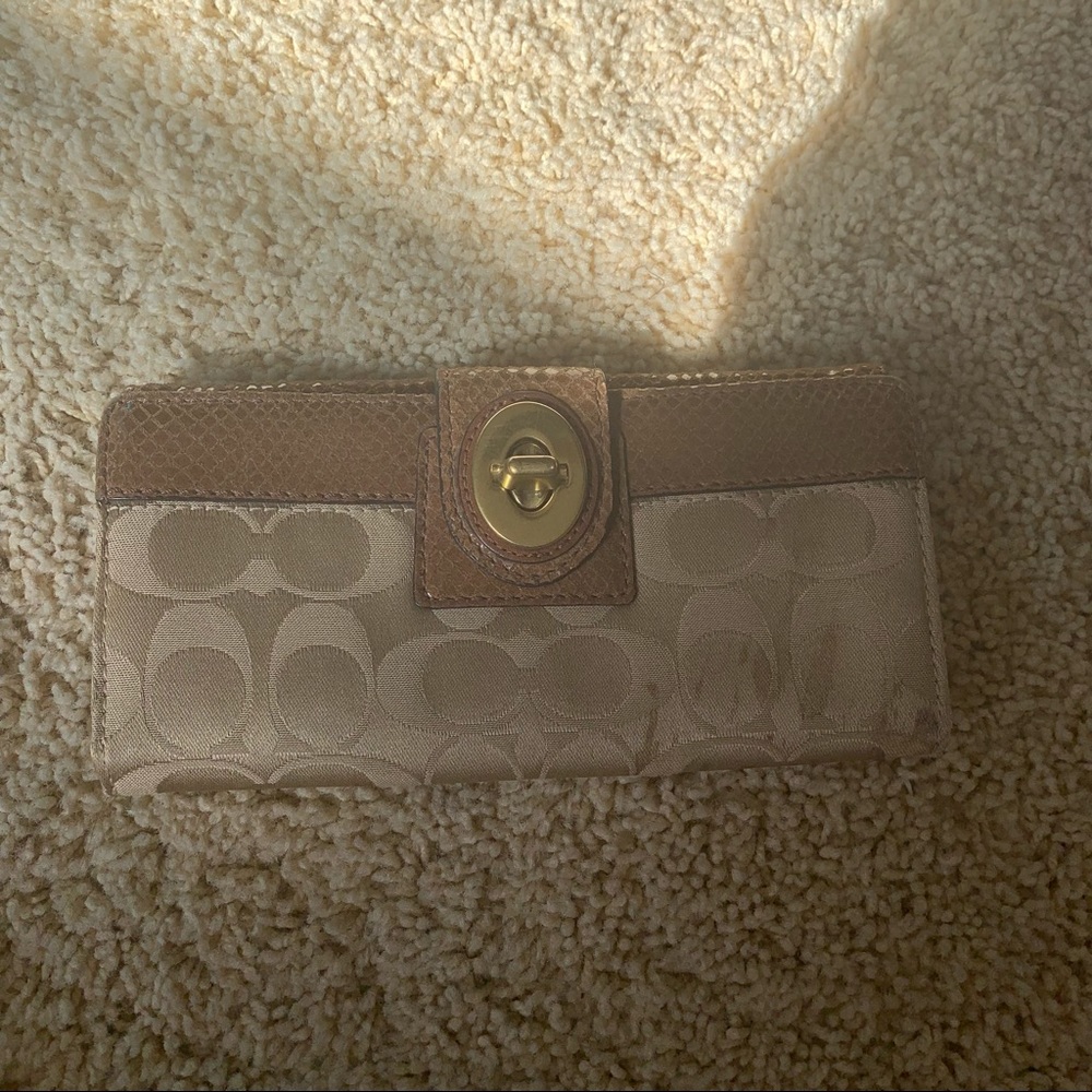 Coach wallet